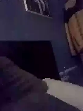 XMorenitho_24 Pertunjukan Webcam