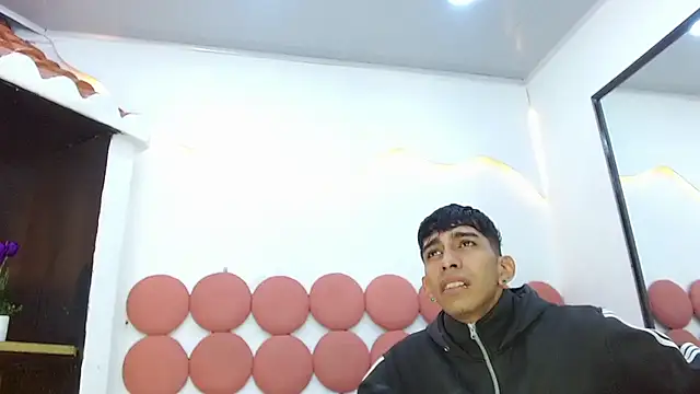 Drake_Jack's Live XXX Chat