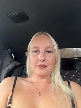 Chatroom XXX en direct de MerlinDave