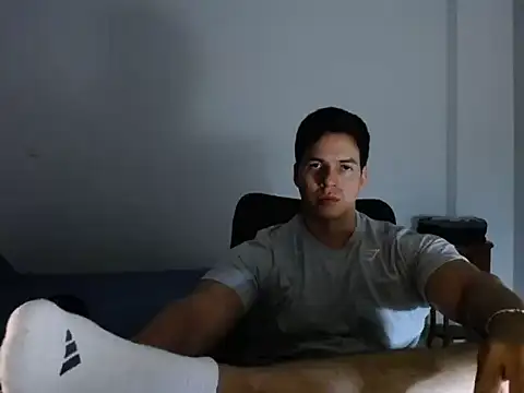 MRROSS95's Live XXX Chat