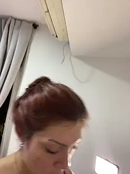 Danielaeliana XXX чат на живо