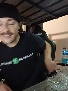 Jbenz420 Chat XXX in diretta