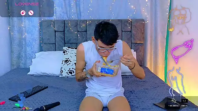 Chat XXX ao vivo de NicolasTorrez