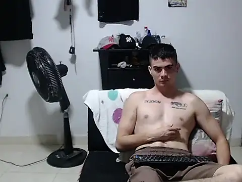 Zac_Efront élő XXX-chatje