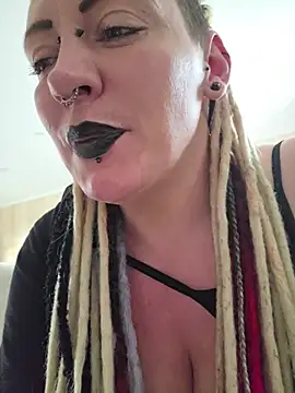 Živý XXX chat PinkTheHawk