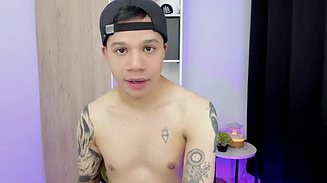 Im_Marco_ élő XXX-chatje