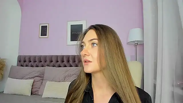 Chatroom XXX en direct de Evalaniss