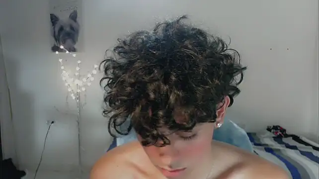 Chatroom XXX en direct de FUNNY_DICK_