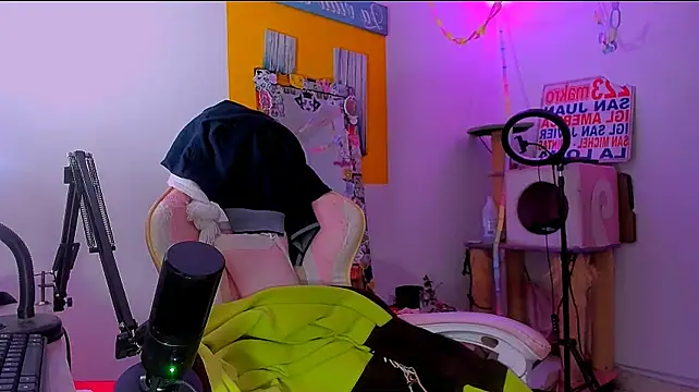 uwunita Chat XXX in diretta