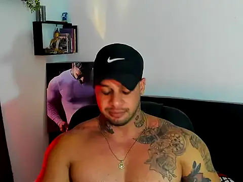 Онлайн чат XXX MarckMathews
