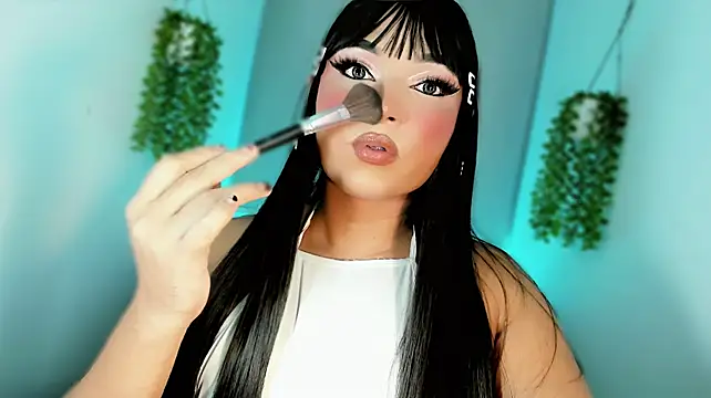 Chat +18 de misstreslatin ao vivo