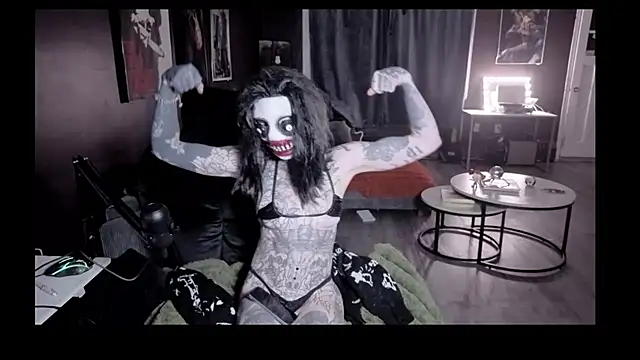 bambitatted's Live XXX Chat