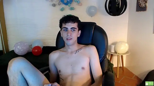 noah_bluex's Live XXX Chat