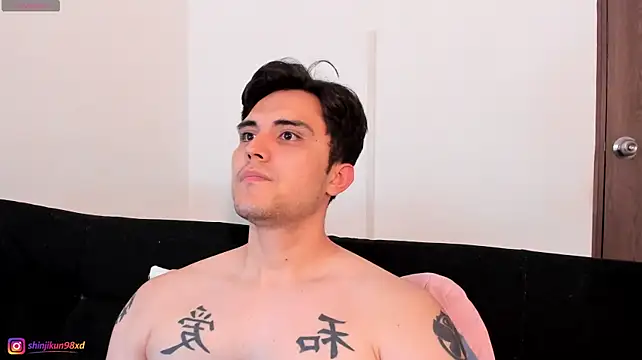 צ'אט XXX בשידור חי של jasonxd9898