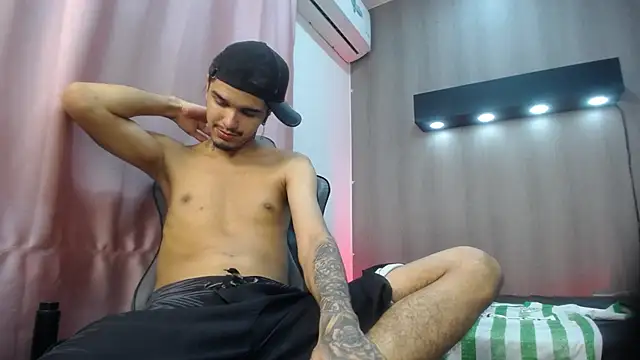 Tayson_Hot Live XXX-Chat