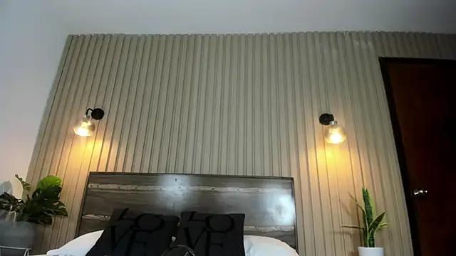 Онлайн чат XXX valeryn__rosse