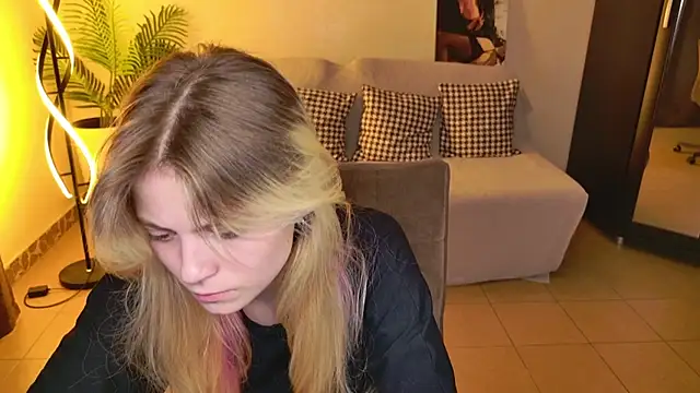 Chat XXX en directo de LisaRainbow