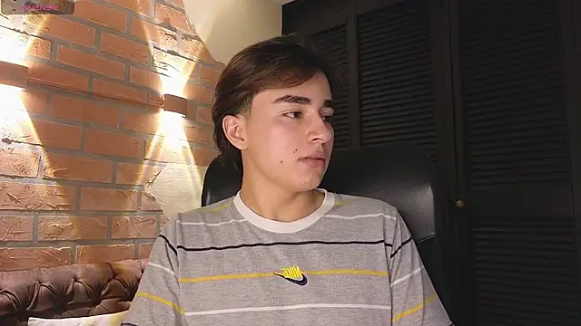 Connorr_01 Live XXX-chat