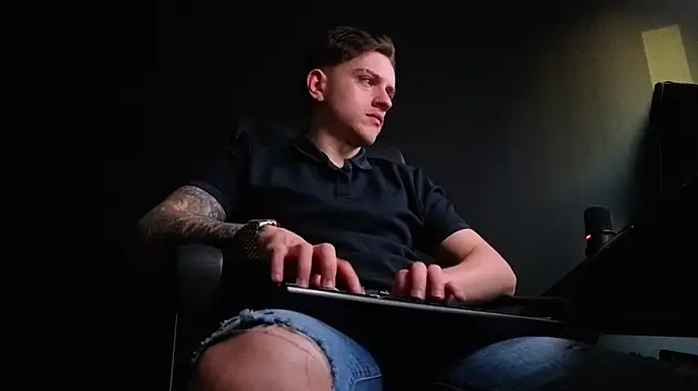 XXX chat uživo modela FelixStarkk