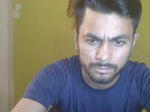 Chat +18 de Stubborndesiboy ao vivo