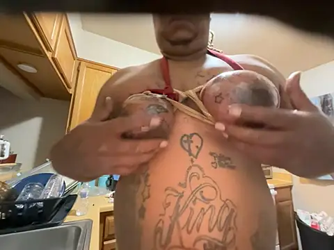 DaddySmooth: διαδικτυακό σόου στην κάμερα