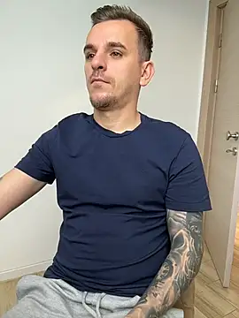 Huge_cock22cm Webcam-Show