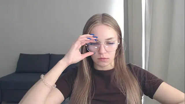 Chatroom XXX en direct de HitGyrl