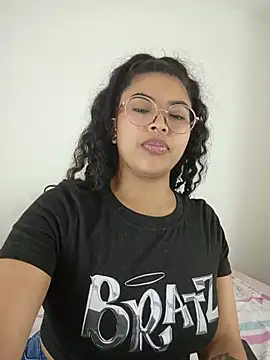 moana_taylor 现场XXX聊天