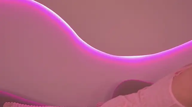Chat XXX en directo de LizaMoon__