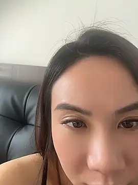 Yioyio-666 Obrolan Langsung XXX