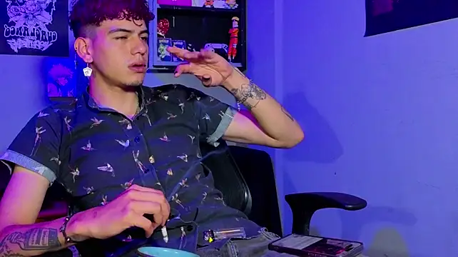 Chat XXX ao vivo de MikeyKuro