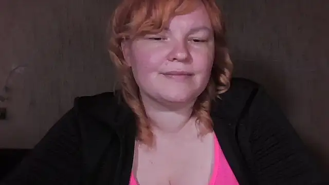 Chat XXX en directo de KrisryOxNiksss