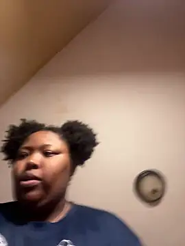 Chocolatebunnyxx96 – Naživo XXX chat