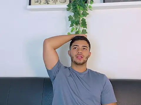 TylerWest_ Live XXX Chat