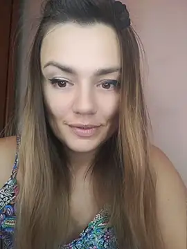 KrissSexi Adlı Modelin Canlı XXX Sohbeti