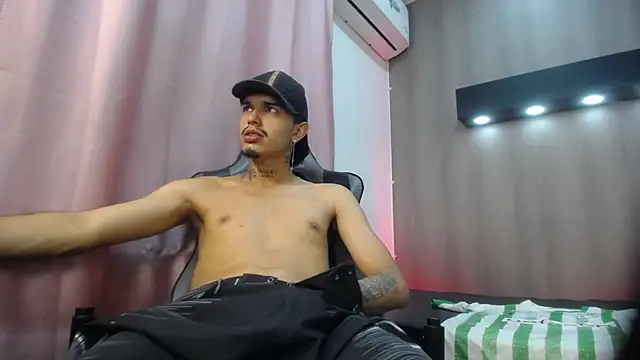 Онлайн чат XXX Tayson_Hot
