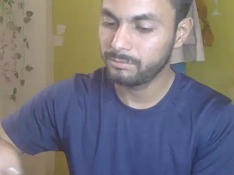 Stubborndesiboy Adlı Modelin Canlı XXX Sohbeti