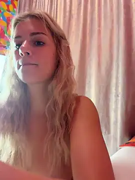 NinaVerse Adlı Modelin Canlı XXX Sohbeti