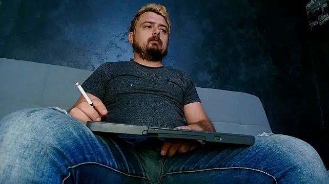 XXX chat uživo modela CLOUDYMarkWayne