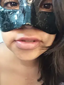 MorriganRosee Chat XXX in diretta
