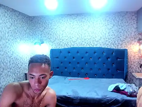 PatrickANDSofi 即時 XXX 聊天