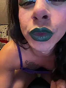 TranSexualJade95: онлайн-секс-чат