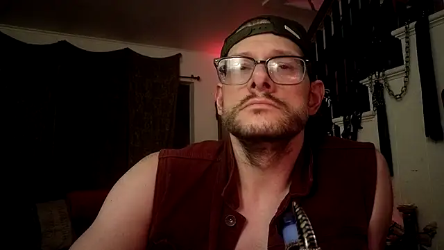 دردشة MasterDaddyCool الجنسية المباشرة