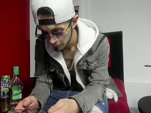 Chat +18 de mark_splinter09 ao vivo
