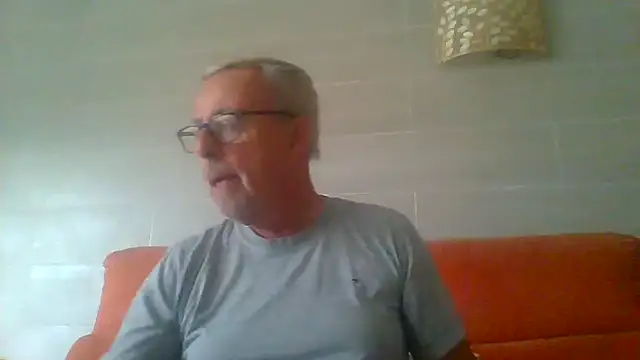 tuggy59n Live XXX chat