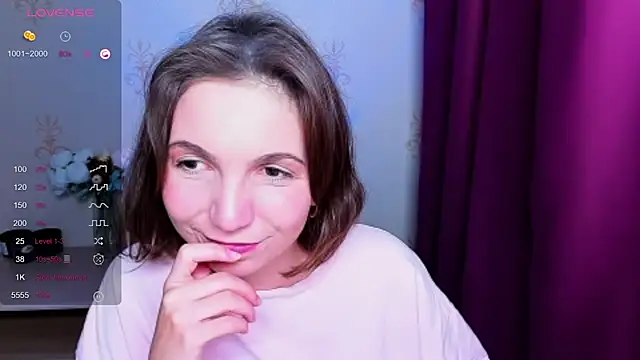 KindHazelHere_'s Live XXX Chat