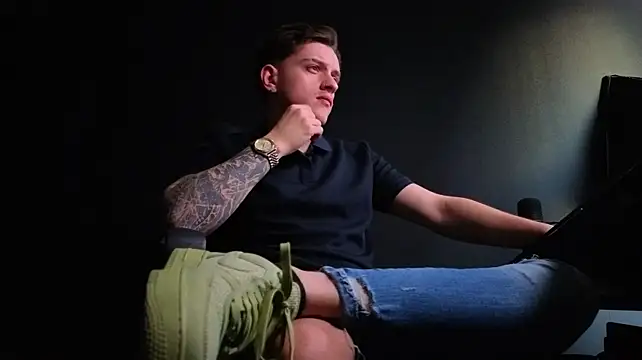 XXX chat uživo modela FelixStarkk
