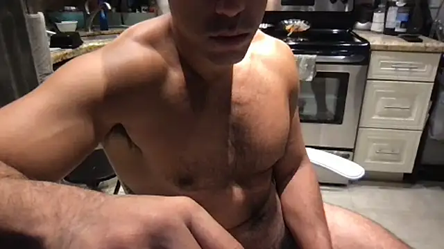 צ'אט XXX בשידור חי של BigGuyMuscle