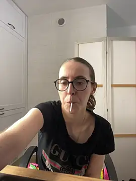MartiniiSelenna Chat XXX live