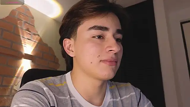 Connorr_01 라이브 XXX 채팅